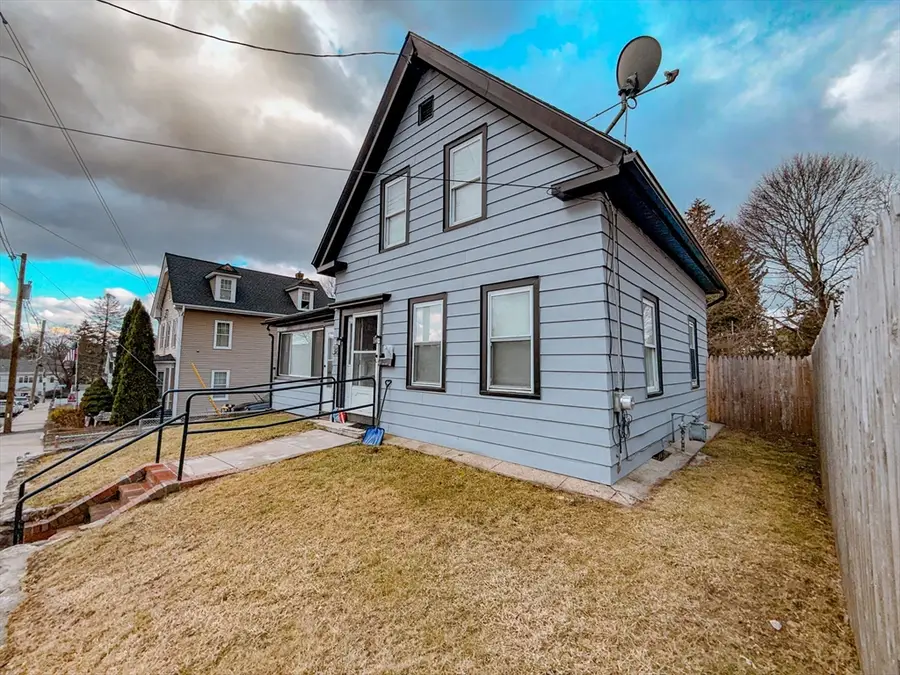 38 Washington St, Marlborough, MA 01752 - Image #2