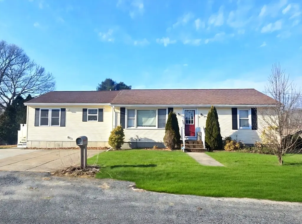 5 William St, Acushnet, MA 02743 - Image #1