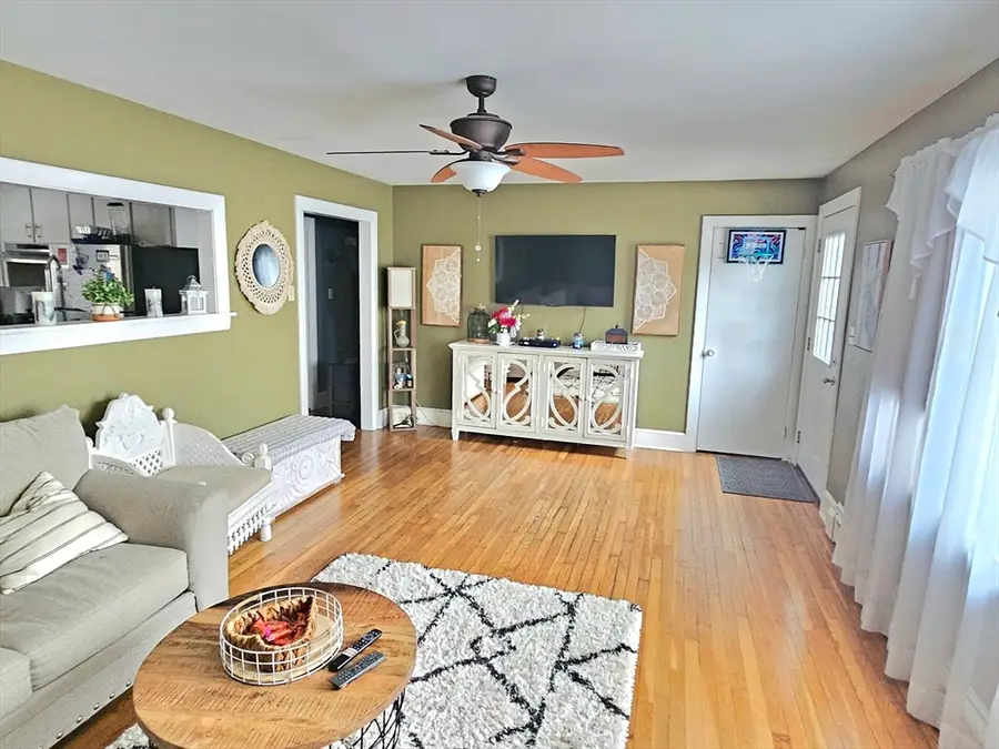 5 William St, Acushnet, MA 02743 - Image #2