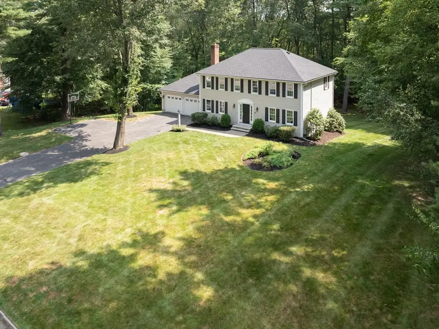 17 Forest Park Dr., Mendon, MA 01756 - Image #2