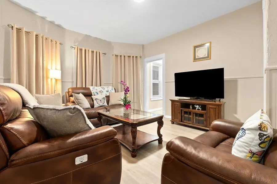 132 Vernal St, Everett, MA 02149 - Image #2