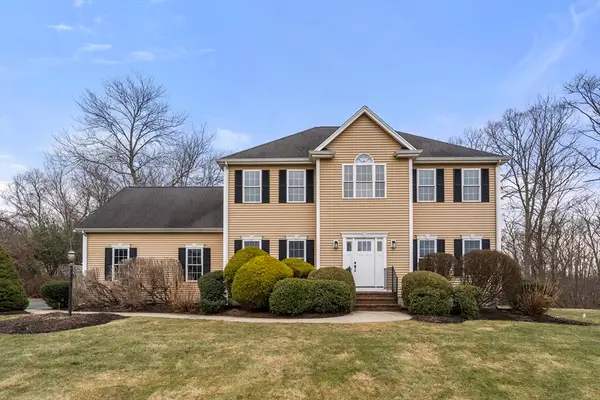 39 Harold W Bishop Blvd, North Attleboro, MA 02760