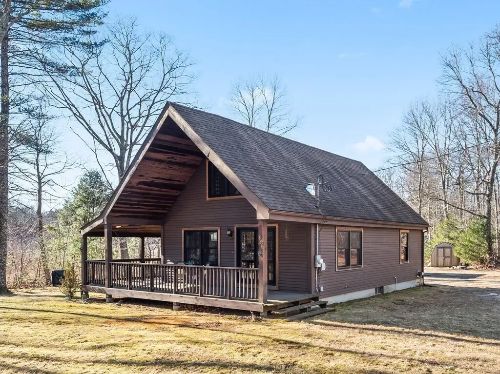 281 Warren Rd, Brimfield, MA 01010 - Image #1