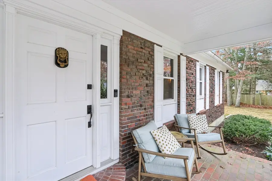 19 Roosevelt Rd, Plymouth, MA 02360 - Image #2