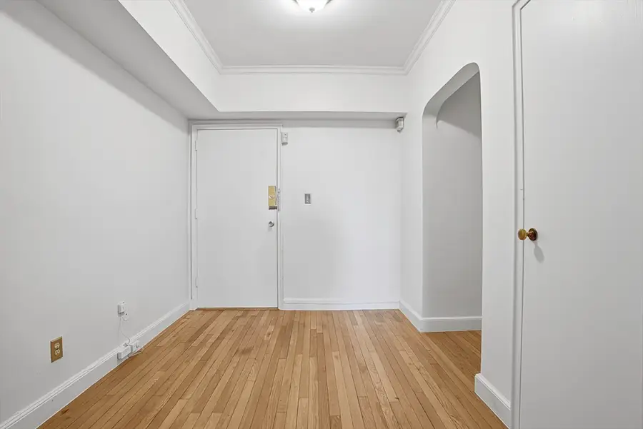 56 Elm St #2, Worcester, MA 01609 - Image #2