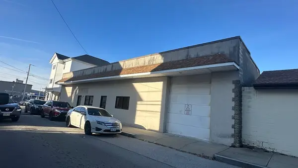 330 William St, Fall River, MA 02721