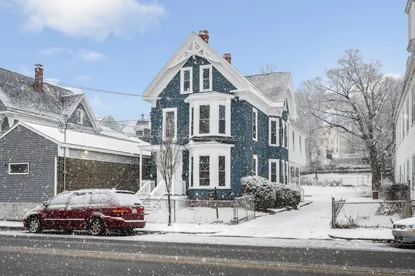 411 Washington St, Haverhill, MA 01832