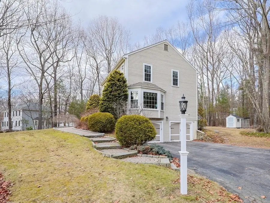 6 Daniels Rd, Mendon, MA 01756 - Image #3