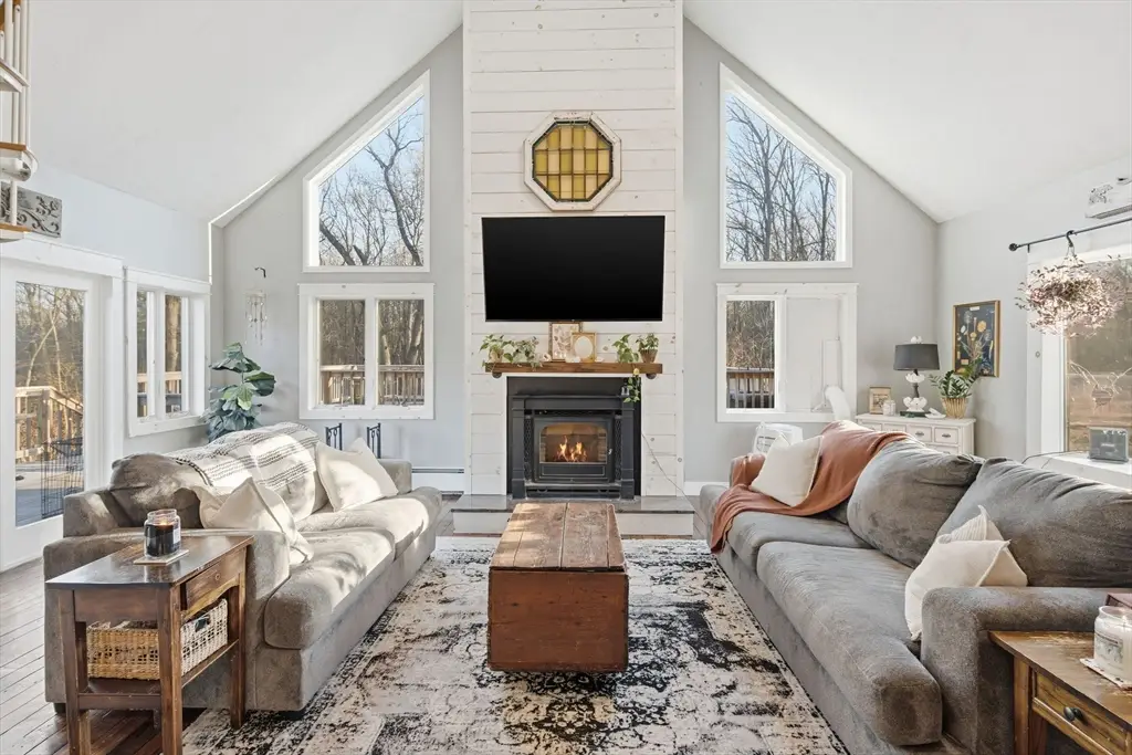 97 Angell Rd, Cumberland, RI 02864 - #1