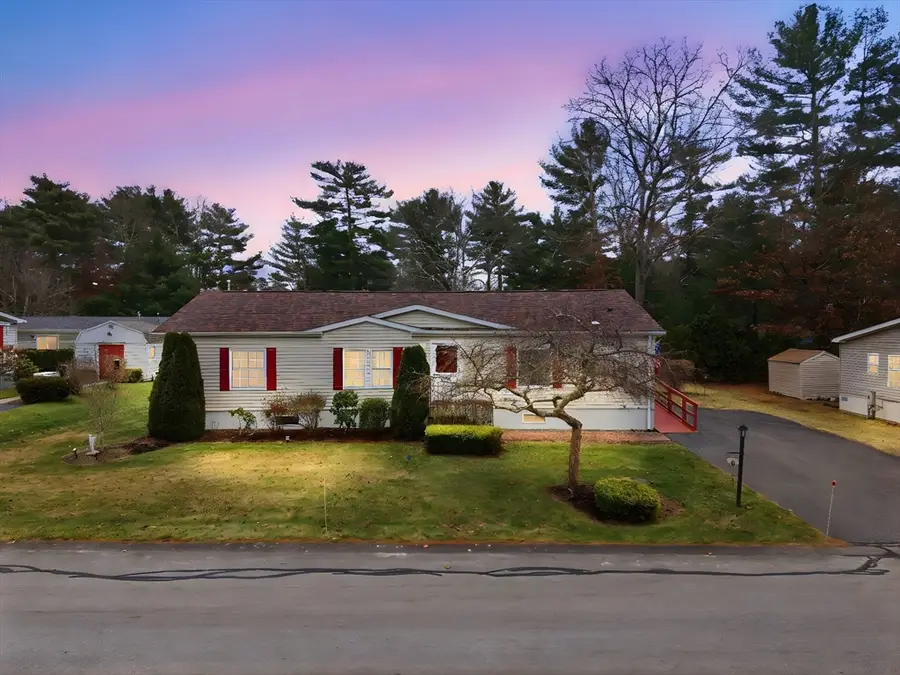 8 Heather Ln, Carver, MA 02330 - Image #2