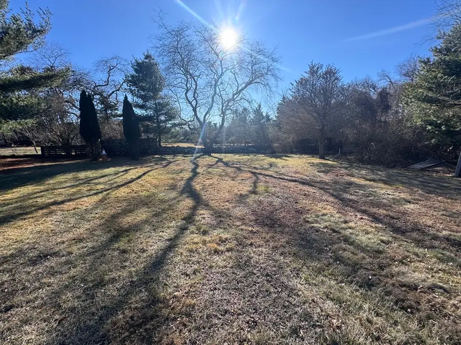 1371 Drift Rd, Westport, MA 02790 - Image #3