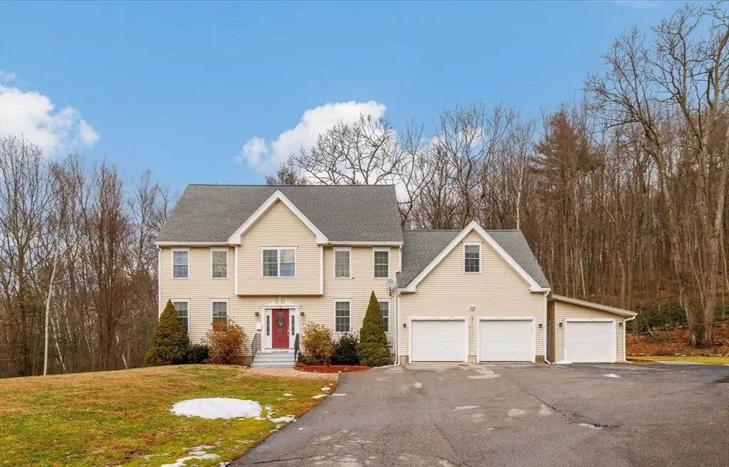 1 Crowl Hill Rd, Auburn, MA 01501 - Image #1
