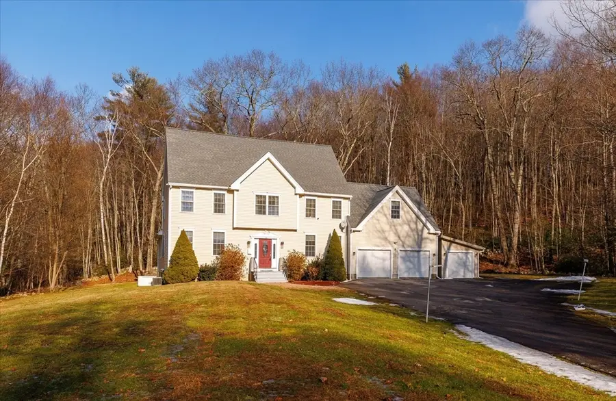 1 Crowl Hill Rd, Auburn, MA 01501 - Image #2