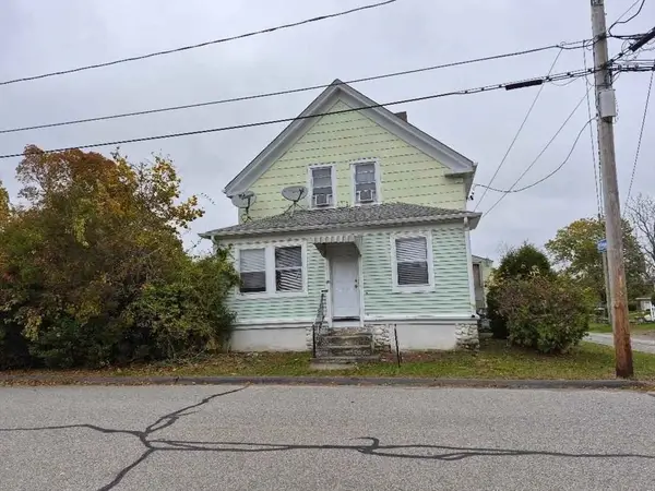 33 Narragansett Blvd, Fairhaven, MA 02719
