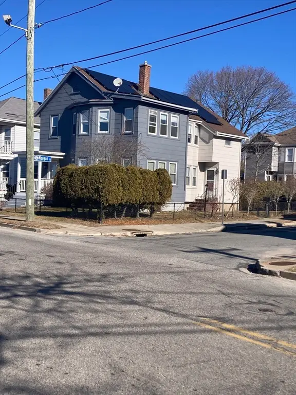 71 Sycamore St, Fairhaven, MA 02719 - Image #2