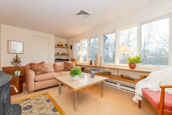 73 Valentine St, Newton, MA 02465