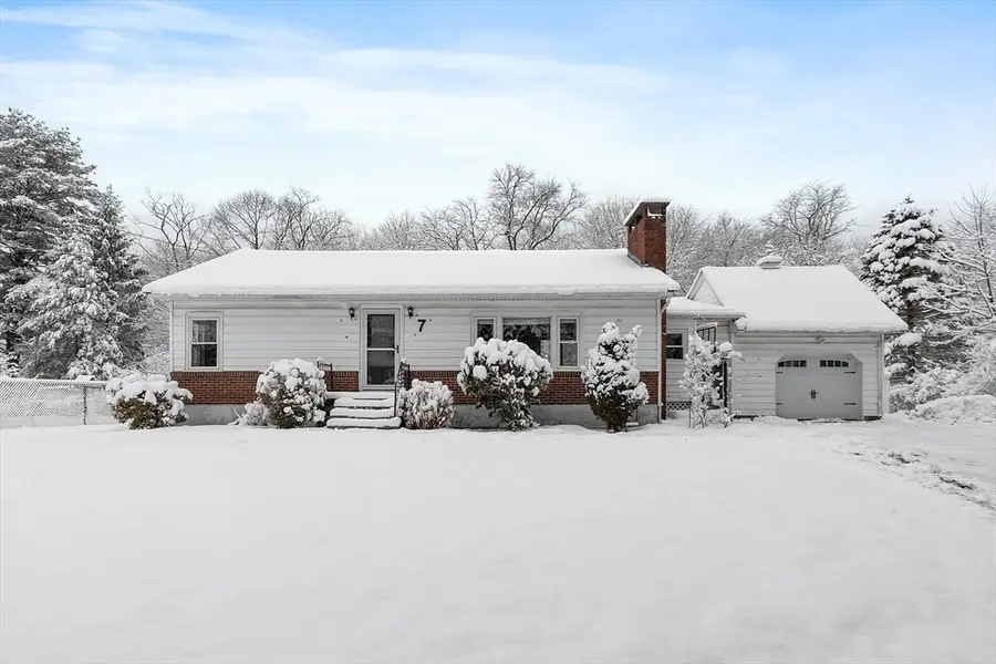 7 Lindsay Rd, Billerica, MA 01821 - Image #2