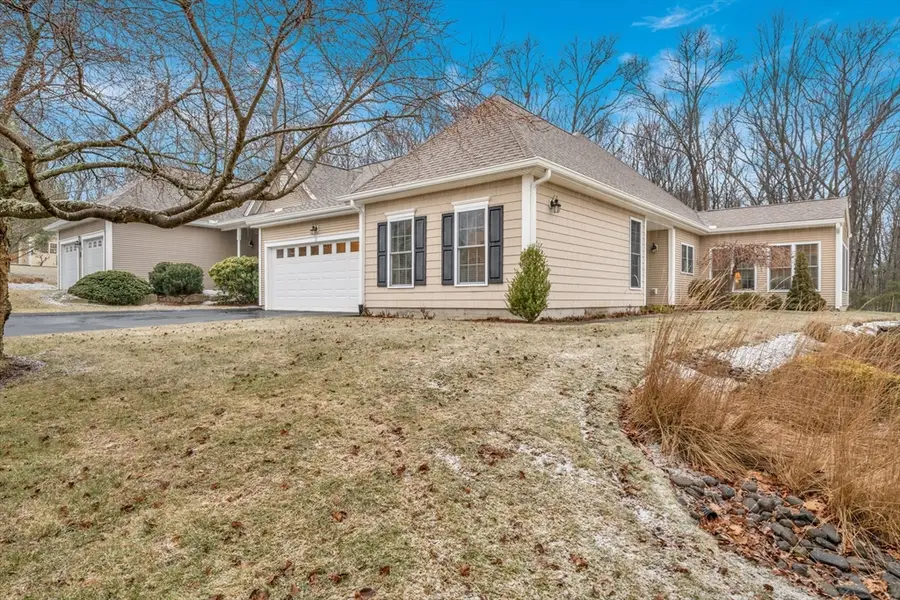 11 Summerfield Drive #11, Uxbridge, MA 01569 - Image #2