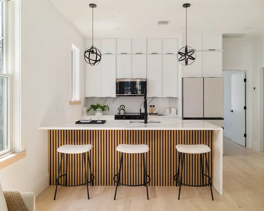 140 Shirley Street #202, Winthrop, MA 02152 - Image #3