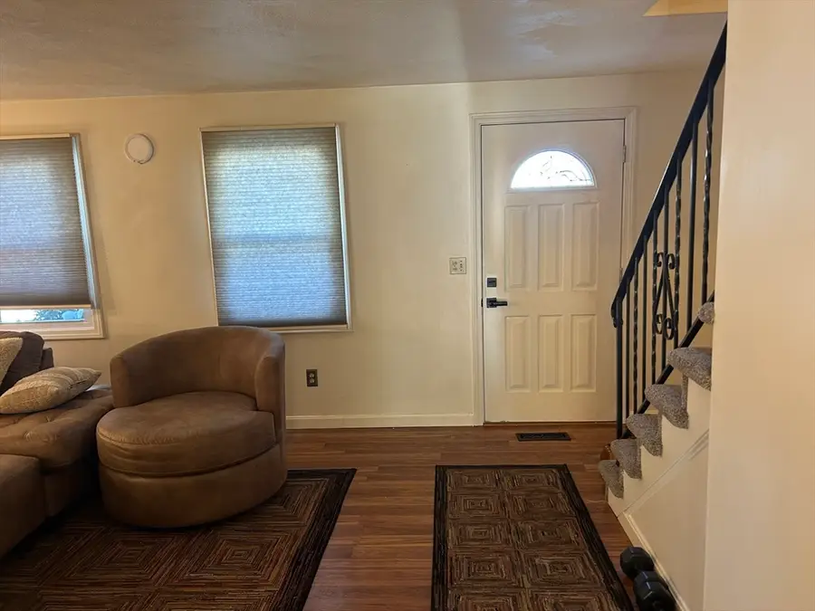 810 Lawrence St #C, Lowell, MA 01852 - Image #3