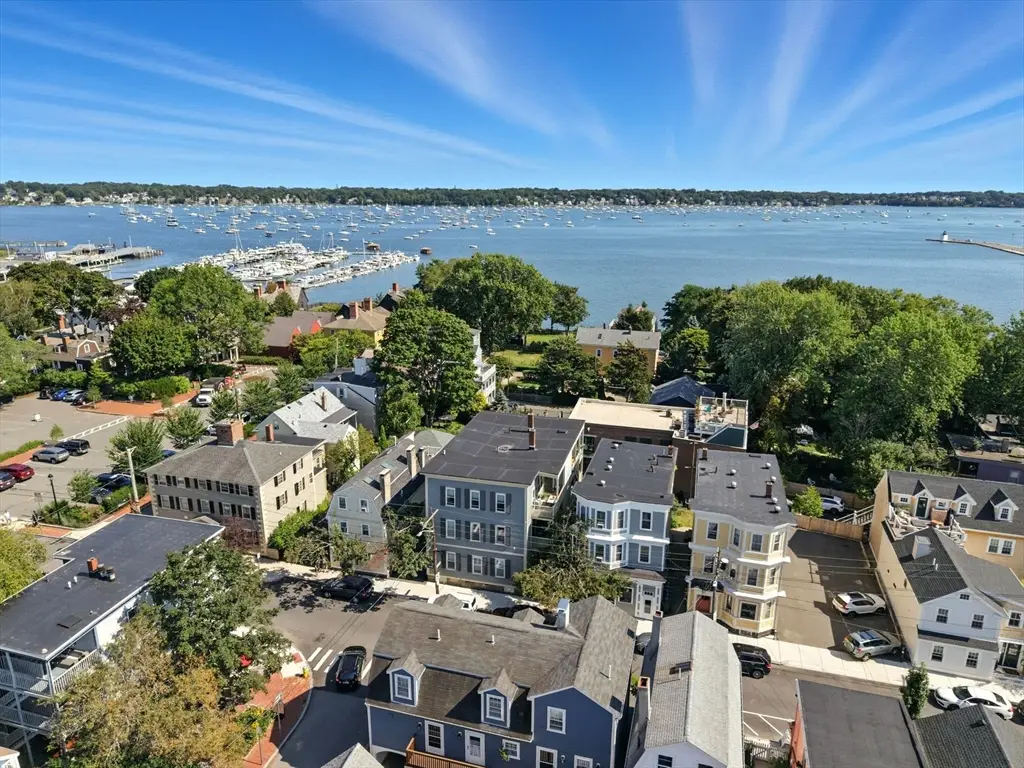 131 Derby St #3 F, Salem, MA 01970 - Image #1