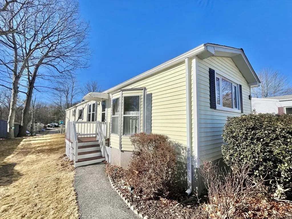 9 Chestnut Circle, Rockland, MA 02370 - Image #1