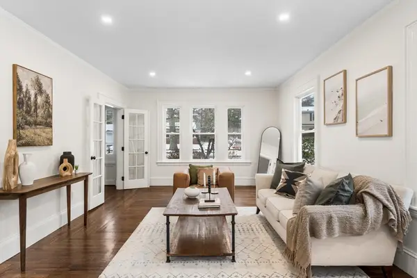 204 Lincoln St, Franklin, MA 02038