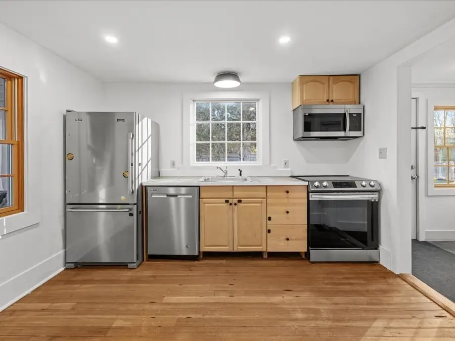 242 Enterprise St, Duxbury, MA 02332 - Image #3