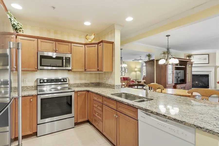 1312 Emerald Court #1312, Tewksbury, MA 01876 - Image #3