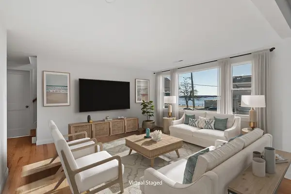 55 Mansfield St #B, Gloucester, MA 01930