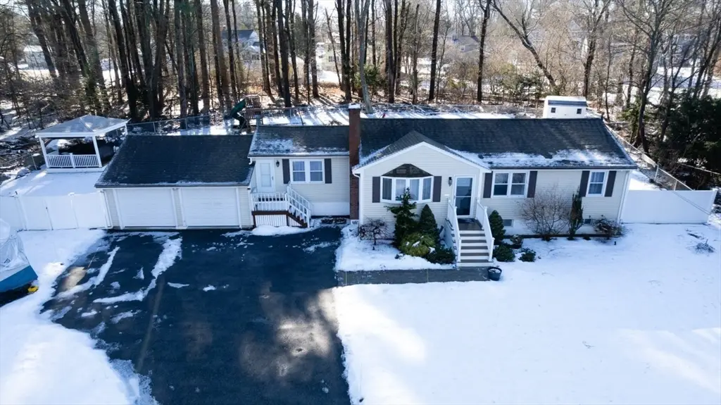 9 Bruce St, Burlington, MA 01803 - Image #1