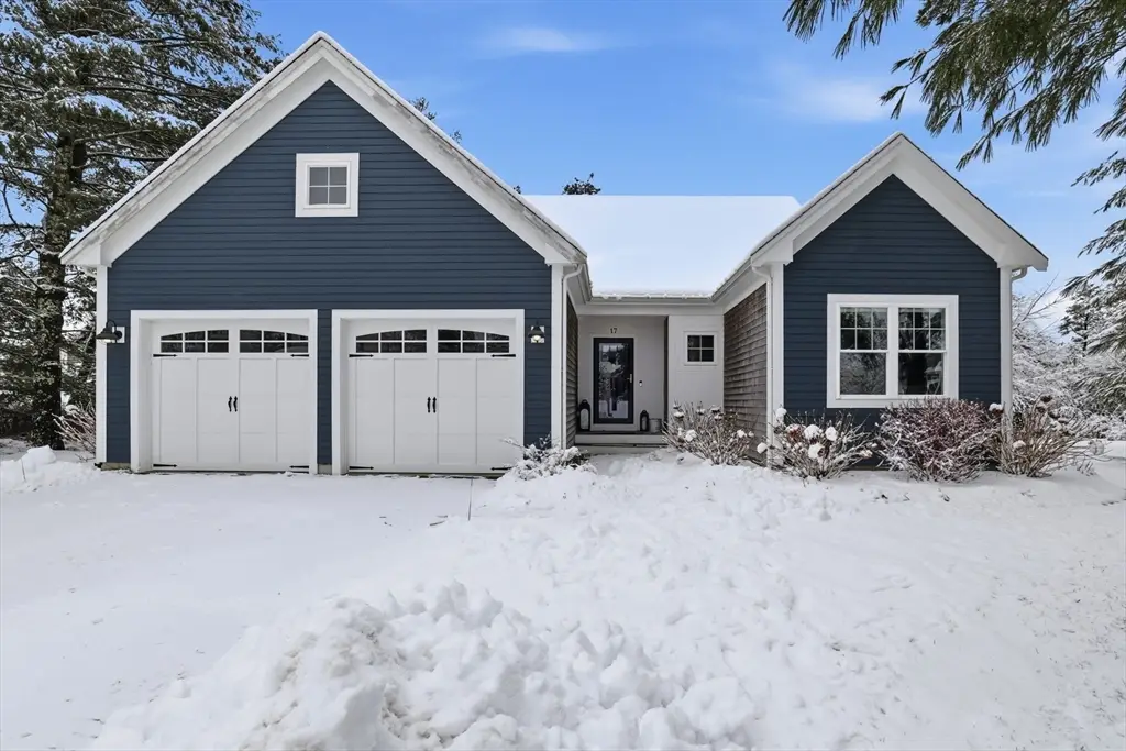 17 Inkberry Ln, Plymouth, MA 02360 - Image #1