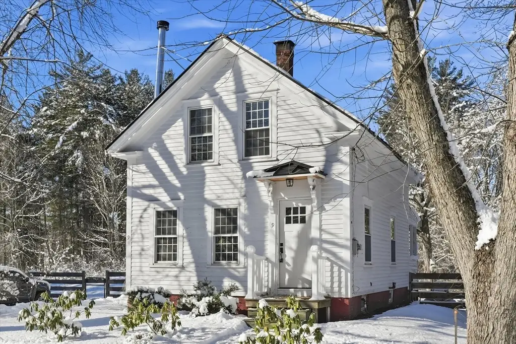 9 Elmwood St, Salisbury, MA 01952 - Image #1