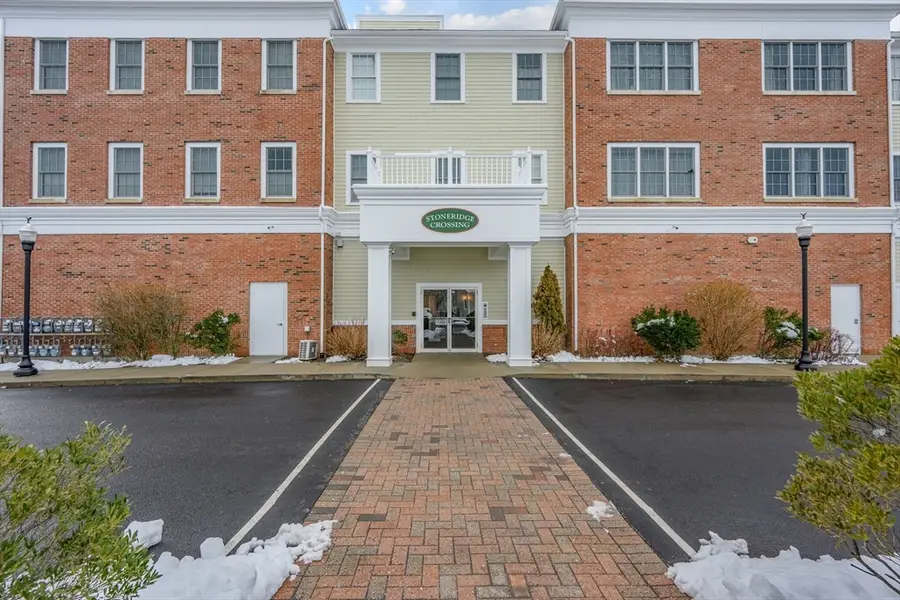 68 Center St #13, Hyannis, MA 02601 - Image #3