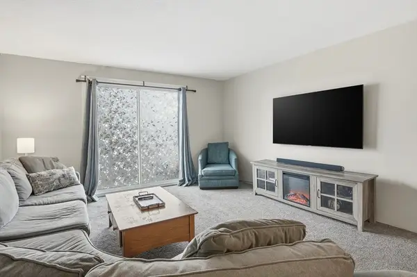 9 Shadowbrook Lane #29, Milford, MA 01757