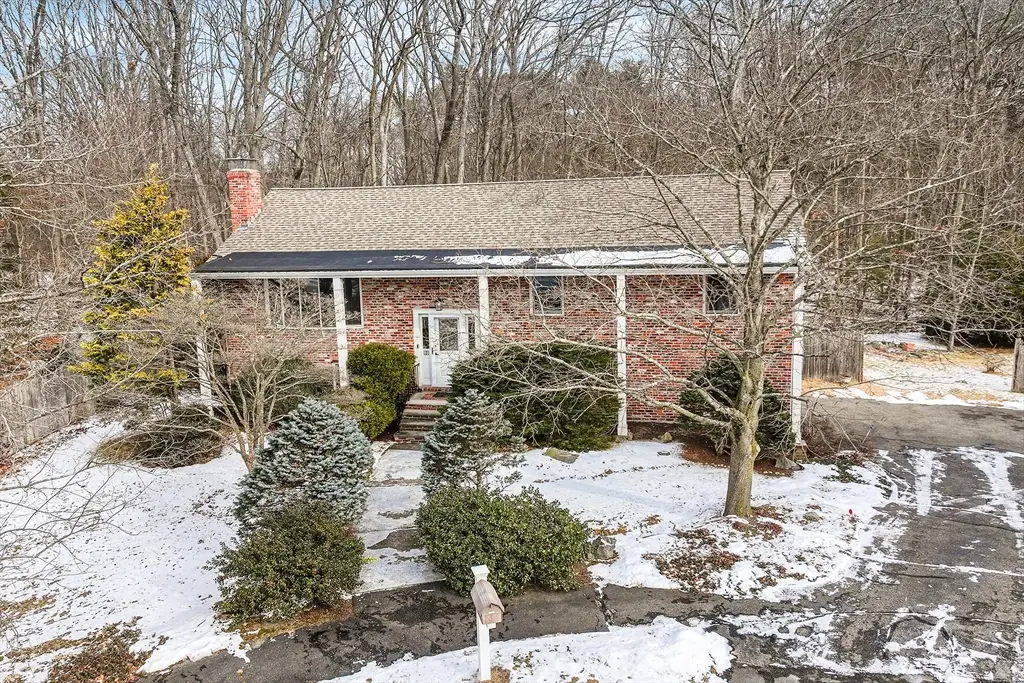 90 Sunnyside Ave, Reading, MA 01867 - Image #1