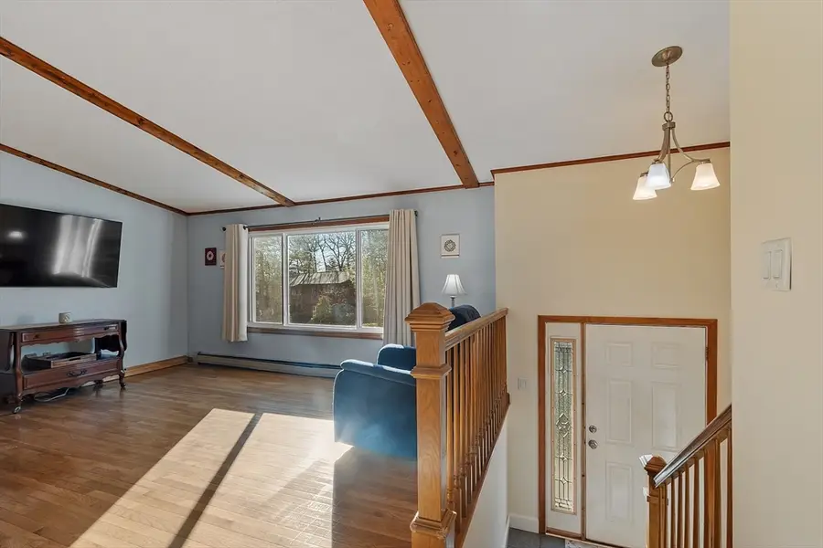 15 Hickory Hill Rd, Wakefield, MA 01880 - Image #2
