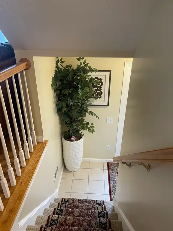 73 Sophia Dr, Worcester, MA 01607 - Image #2