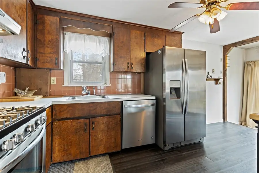 90 Washington Ter, Whitman, MA 02382 - Image #2