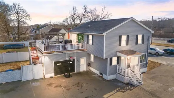 11 Andover St, Danvers, MA 01923