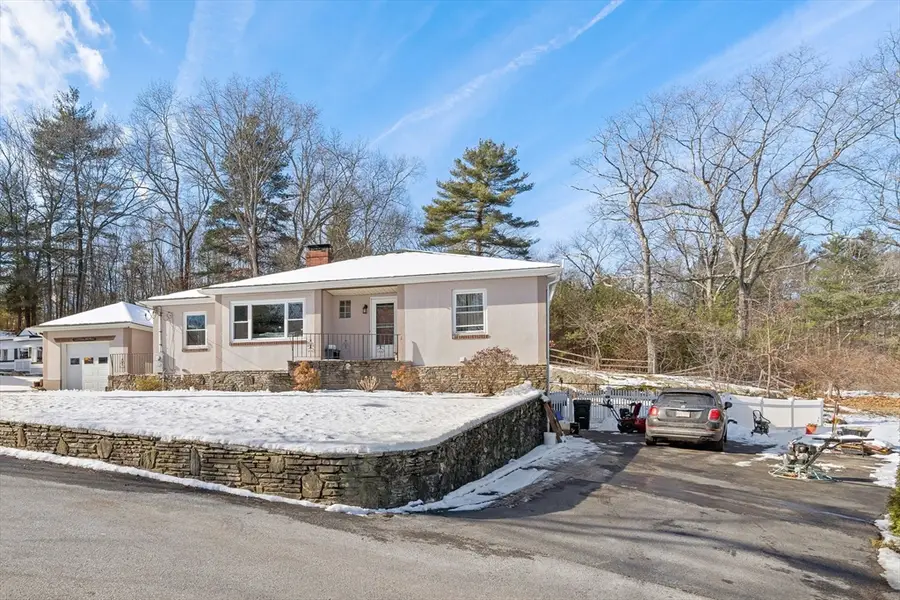 1 Villa Dr, Hopedale, MA 01747 - Image #2