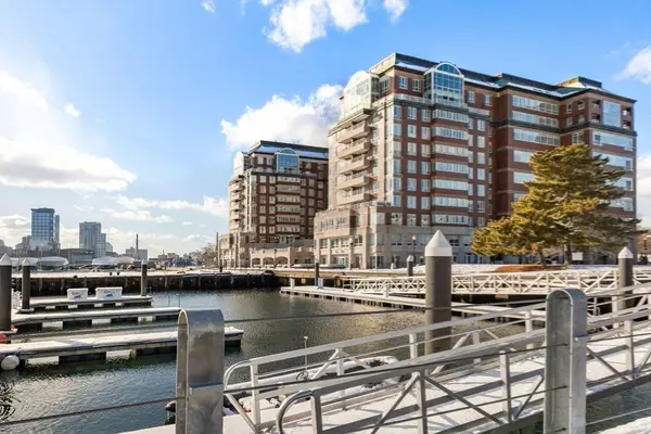 197 Eighth St #807, Boston, MA 02129