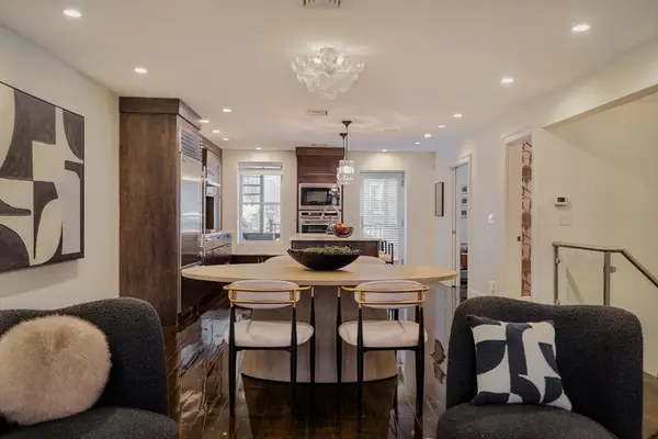 92 Waltham St #1A, Boston, MA 02118