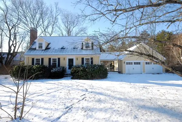 100 Harrington Ave, Concord, MA 01742