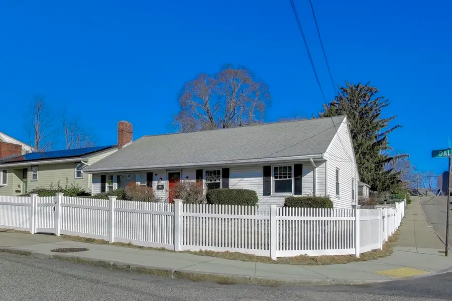 76 Dale St, Boston, MA 02131 - Image #2