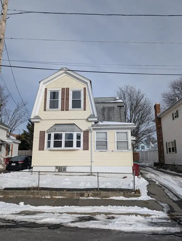 15 Dana St, Lowell, MA 01852 - Image #1