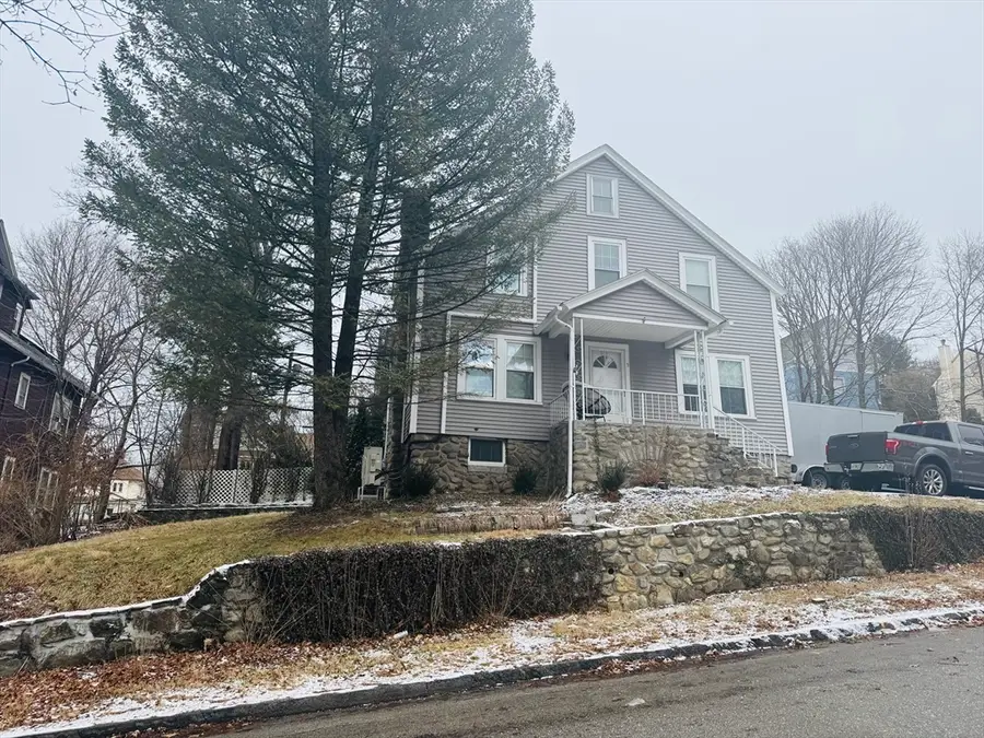 5 Wakefield St, Worcester, MA 01605 - Image #2