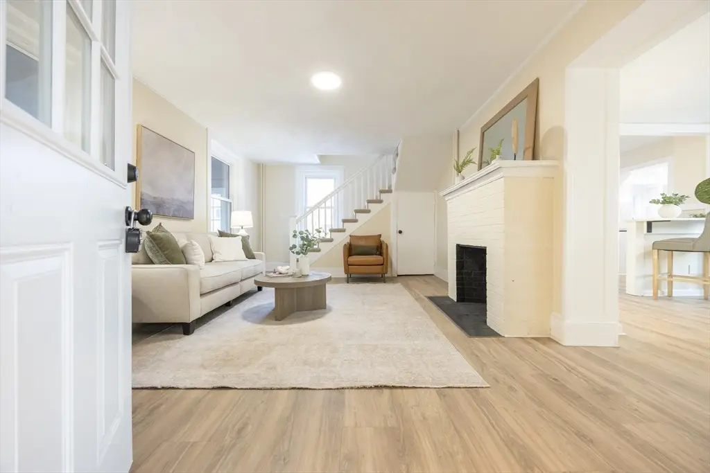 10 Hobamack, Weymouth, MA 02191 - Image #1