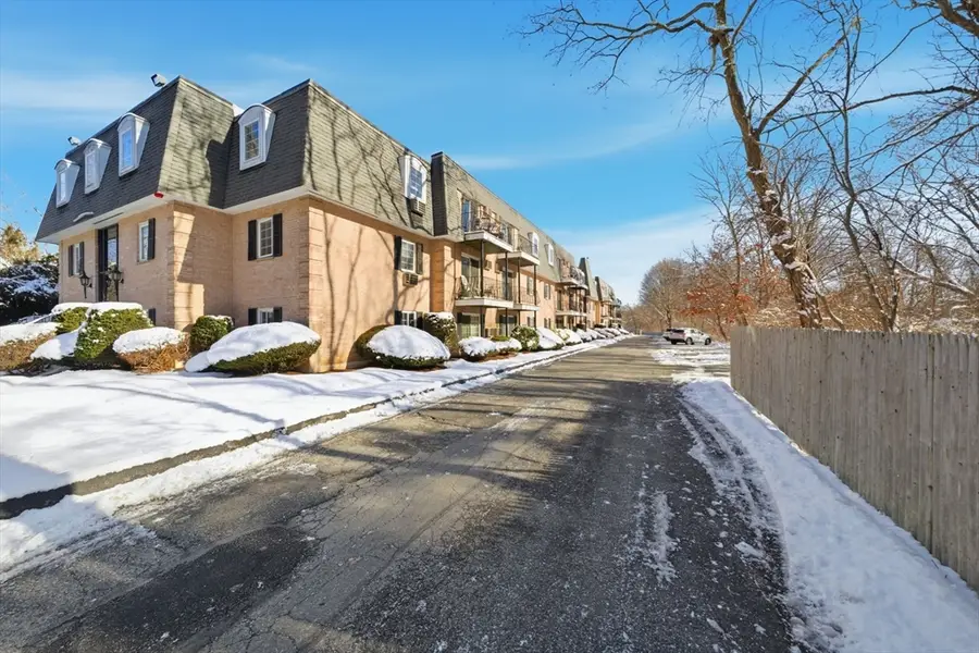 500 Northshore Rd #6B, Peabody, MA 01960 - Image #2