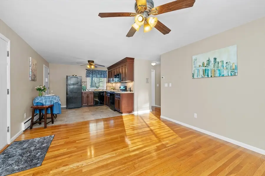 33 Jacqueline Rd #D, Waltham, MA 02452 - Image #2
